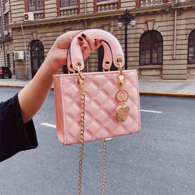 China High quality fashion women handbags ladies pinch luxury chain shoulder bag 2020 new simple PU leather handbags for sale