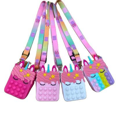 China Popular Unicorn Shoulder Purse Pinch Bubble Mini Stress Relief Toy Bags For Kids for sale