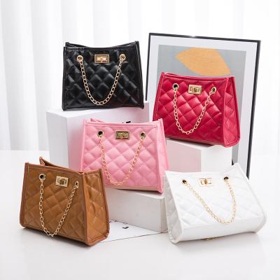 China Fashion Square PU Leather Bag Sling Coin Lady Chain Solid Color Ladies Lattice Women Handbags for sale