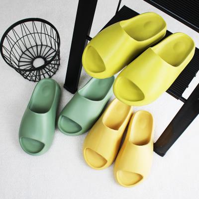 China CUSHIONING Thick Bottom Yeezy Slipper Women Men Upper Indoor Shoes Sale For Unisex Lightweight Ladies Couples Yeezy Slides for sale