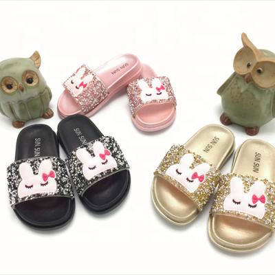 China Summer Sale Kid Slippers Light Warm Cute Rabbit Pattern Durable Sandals For Girls And Boys Home Indoor Slippers for sale