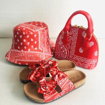 China Deodorization Bandana Handbag Beach Sandal Set! Colorful Paisley Patterns Bowknot Women's Summer Cork Slides Paisley Bag Hat Set for sale