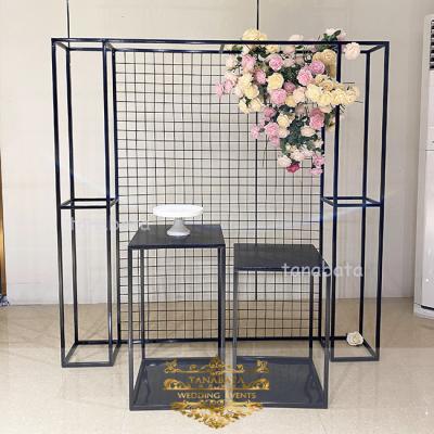 China Durable Wedding Decorations Event Used Black Iron Metal Mesh Backdrop for sale