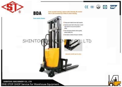 China Semi automatic pallet stacker With Load Capacity 1500kg , counterbalance pallet stacker for sale