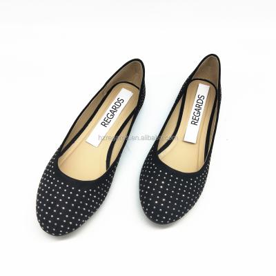 China Slip-on shoes machine deep color comfortable casual shoes 2018 women ladies flat shoes for sale