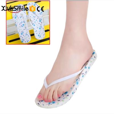 China CUSHIONING Slides Anti Causal Leopard Flip Flops Beach Slippers Woman Flats Shoes PU Spring Casual Lightweight Customized Sandals Logo Gua for sale