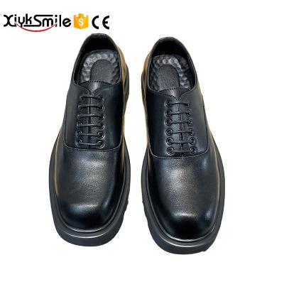 China 2022 fashion trend spring and youth casual thick unique stepping men's work leather shoes autumn men's college style casual shoes for sale