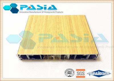 China Los paneles modernos de imitación de madera de la puerta del panal con toda la prenda impermeable sellada bordes en venta