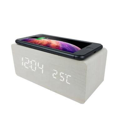 China Sizes Popular Amazon Table Clocks Smart Calendar Temperature Display Smart Digital Clock With With 5W 10W Wireless Phone Charger for sale