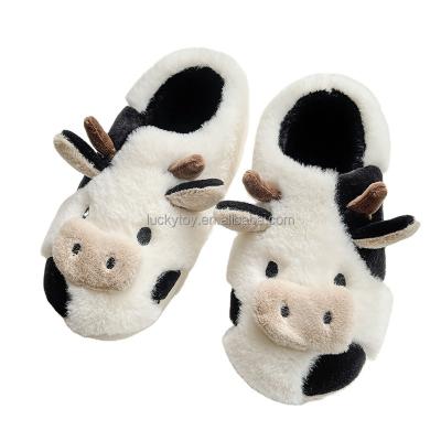 China Lightweight Warm Plush Animal Family Cartoon Cow Slipper Women's Fashion Winter Indoor Slipper for sale