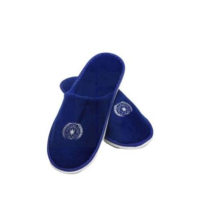 China Manufacturer Best Raincoat Selling Cheap Chinese Embroidered Slippers for sale