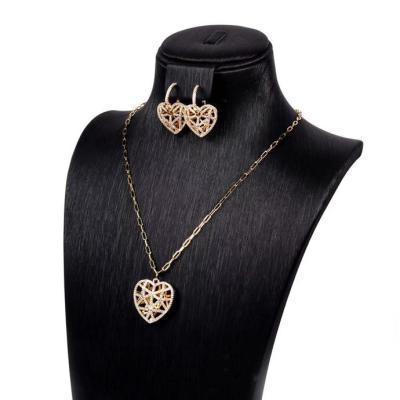 China LUCKYEE FASHIONABLE - new fashion wholesale creative cavity set crystal diamond heart necklace earrings set for sale