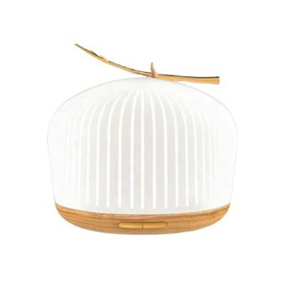 China Household 5526 Large Capacity 180ml Solid Wood Lamp Jellyfish Light Luxury Glass Colorful Aromatherapy Machine for sale