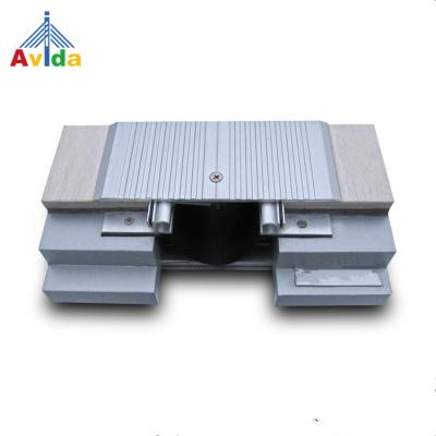 China Industrial Beveled Aluminum Floor Expansion Joint Covers In Joint Systems for sale