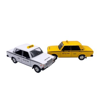 China Toy High Quality 1:24 Diecast Die Cast Toy Yellow Taxi Diecast Metal Open Car 6 Pull Back Car Model for sale