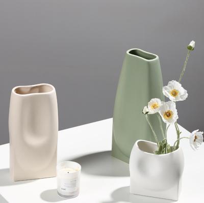 China Modern Nordic Ceramic Flower Vase Home Decor Minimalist Luxury Minimalist Vase Home Accessories Decor for sale