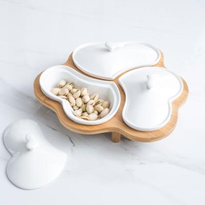 China Sustainable Home Used Christmas Candy Bowls Living Room Dried Fruit Bowls Ceramic Snacks Nut Bowls With Lid for sale