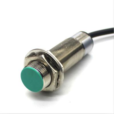 China LM18-2005A Metal Position 5mm Position Gauge 25 Hertz 2 Wire Inductive Switch Proximity Sensor for sale