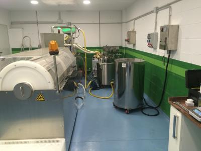 China 0.4 Kw Volume Large Plastic Trays Pharmaceutical Drying Machine CE for sale