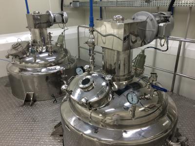 China Medicine Mixing Tanks With Agitators for sale