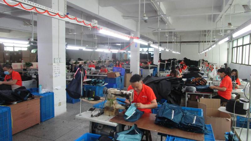 Verified China supplier - Yiwu Pinge Bags Manufacturing Co., Ltd.