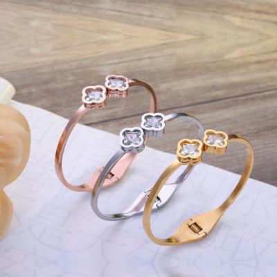 China Wholesale FASHIONABLE Four Leaf Clover Ladies Double Stainless Steel Lucky Clover Cuff Wristband Bracelet 18k Gold Plated Fashion Bangle for sale