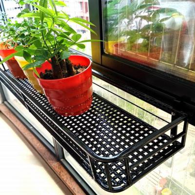 China Viable Wall Mounted Balcony Metal Flower Pot Rack Window Display Display Flower Stand for sale