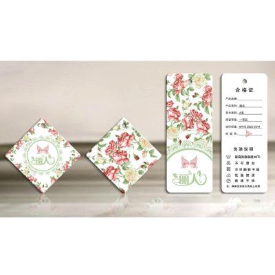 China Sustainable Wallpapering Tag Custom Design Socks Label Printing Folded Hangtag for sale