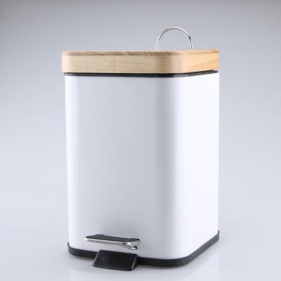 China 3L/5L sustainable woody cover waste bin, body with metal in black and white, smooth finish for sale