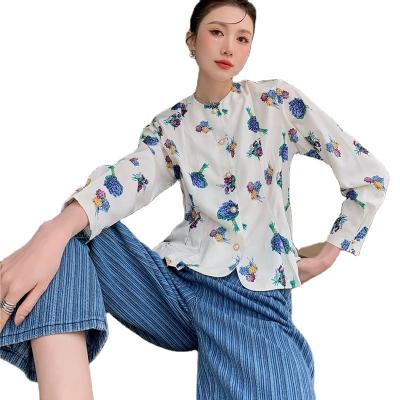 China Anti-pilling design sense female fashion spring and autumn new shirt printing white flower long-sleeved shirt for sale