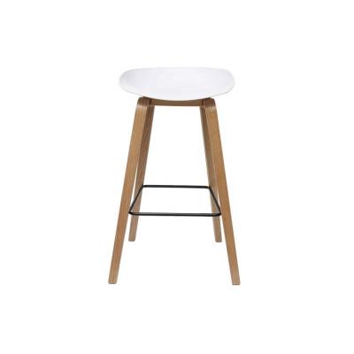 China Contemporary Contemporary Breakfast Bar Stool High Bar Chairs PP Plastic Chair With Wooden Legs For Modern Kitchen for sale