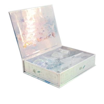 China Recyclable Luxury Metallic Laser Paper Printing Cosmetic Packaging Cardboard Eyelash Packaging Box for sale