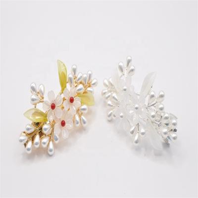 China Decoration RedWillow Acrylic Flower Hair Clip Ponytail Clip Girl Hair Accessories Female Hair Clip for sale