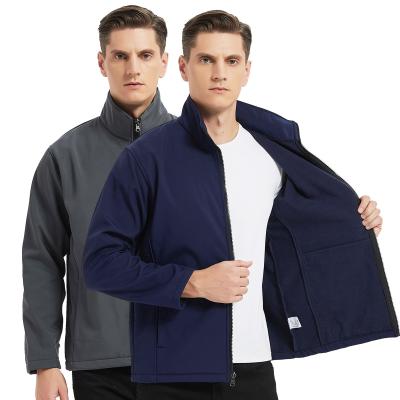 China Viable wholesale men and women plus casual warm soft shell velvet anorak sports jacket outdoor jacket for sale