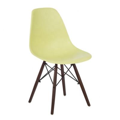 China Cheap Classic Modern Design High Quality European Modern Living Furntiure Colored Plastic PP Seat Chair With Wooden Legs For Dining Room for sale