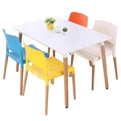 China Modern Design Comfortable Hot Selling Table And Chair Sets for sale