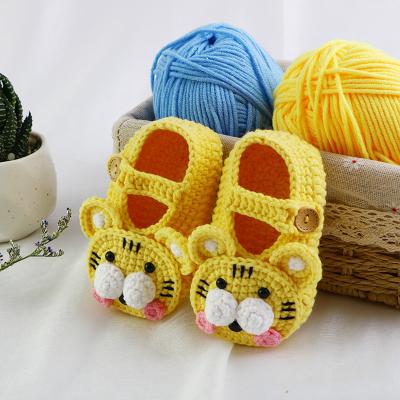 China Tiger Shoes Baby Crib Shoes Newborn Crochet Cable Diamond Socks Handmade Crochet Knit Shoes for sale