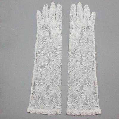 China 9504-1Ladies Fingerless Fashion White Short Bridal Hand Gloves Wrist Length Wedding Wedding Gloves Lace Bridal Glove for sale