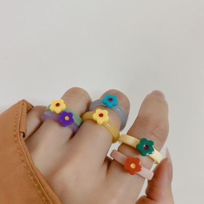 China DAIDAIMU Summer 2022 Cute Colorful Acrylic Korean Cute Rings For Women Girls Gift Flower Women's Rings for sale