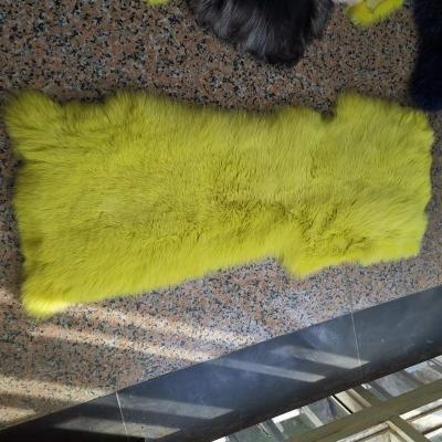 China Auto Upholstery Whole Hide Animal Fur Dyed Fox Fur For Sale for sale