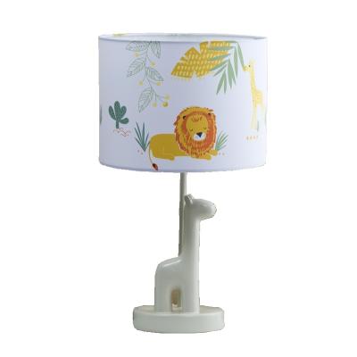 China Children style print fabric lampshade natural resin natural resin giraffe decoration eye protection animal material table lamp warm and cute for sale