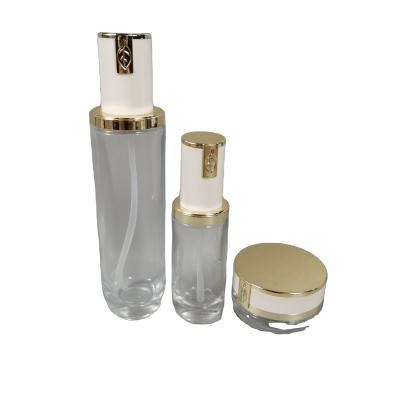 China Cosmetics Cosmetics Bottle Set Green Toner Vial Glass Packaging Cosmetic Bottles Set For Cosmetics for sale