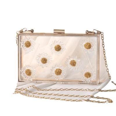 China Handmade Custom Ladies Flower Clutch Box Acrylic Clear Square Cross - Body Shoulder Wedding Banquet Purse for sale