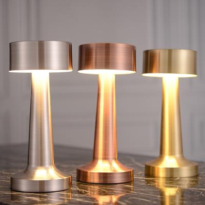 China Modern Aluminum Led Dimmable Touch Control Study Lighting Wireless Gold Desk Table Lamp for sale