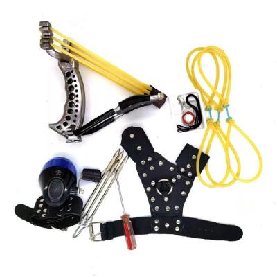 China Powerful Fishing Slingshot With Fish Reel Professional Hunting Slingshot Outdoor Shoot Fish Spear Fish Dart Armguard SuitSlingsho for sale