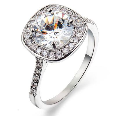 China FASHIONABLE Zircon Silver Plated Diamond Wedding Gift Shining Rings For Women for sale