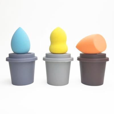 China Non-Toxic Makeup Sponge Container, Sponge Holder and Soft Makeup Sponge, Cute PVC Travel Carrying Case for sale