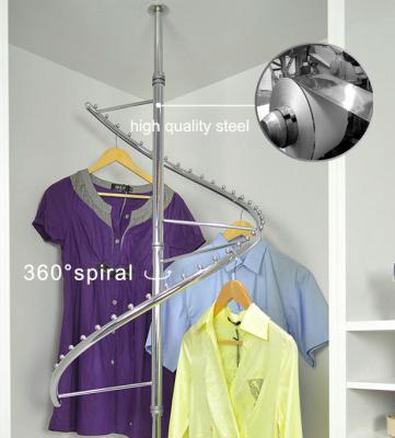 China 360° que giran la suspensión de capa plegable colocan el acero inoxidable para la ropa colgante en venta