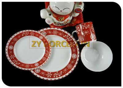 China La Navidad linda sistemas redondos del servicio de mesa de 16 pedazos con la taza y el cuenco de 12 onzas en venta