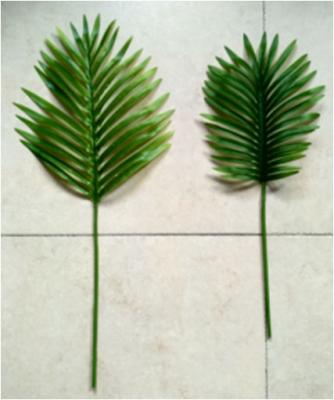 China Minimalist Artificial Palm Leaf Faux Plants For Kitchen Party Flower Arrangement Wedding Home Decorations for sale